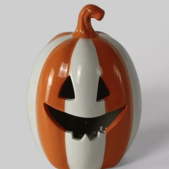 2 Bullseye Target Ceramic Pumpkins Jack O Lantern - Picture 3 of 7
